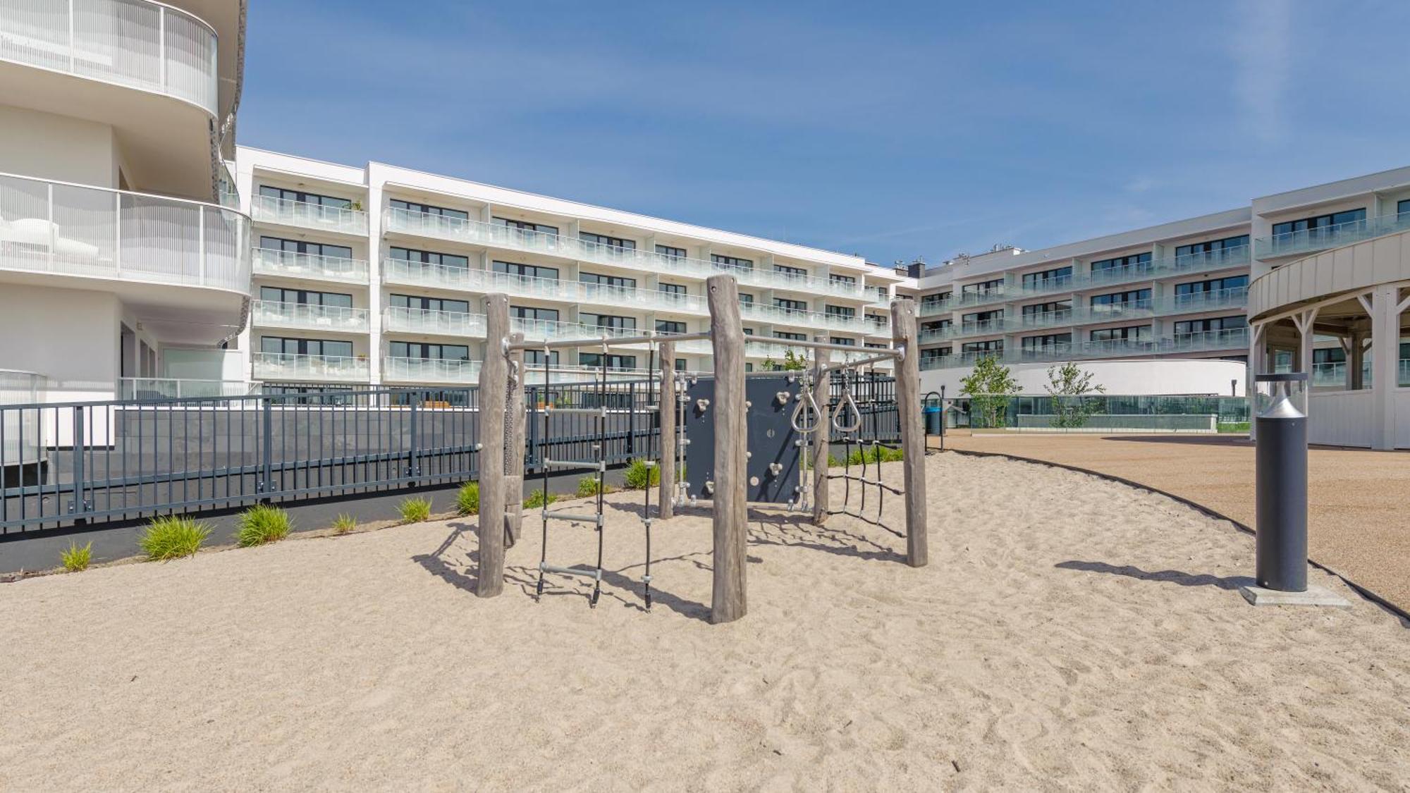 Apartamenty Z Basenem-Polanki Aqua - Holiday City Kołobrzeg Kültér fotó