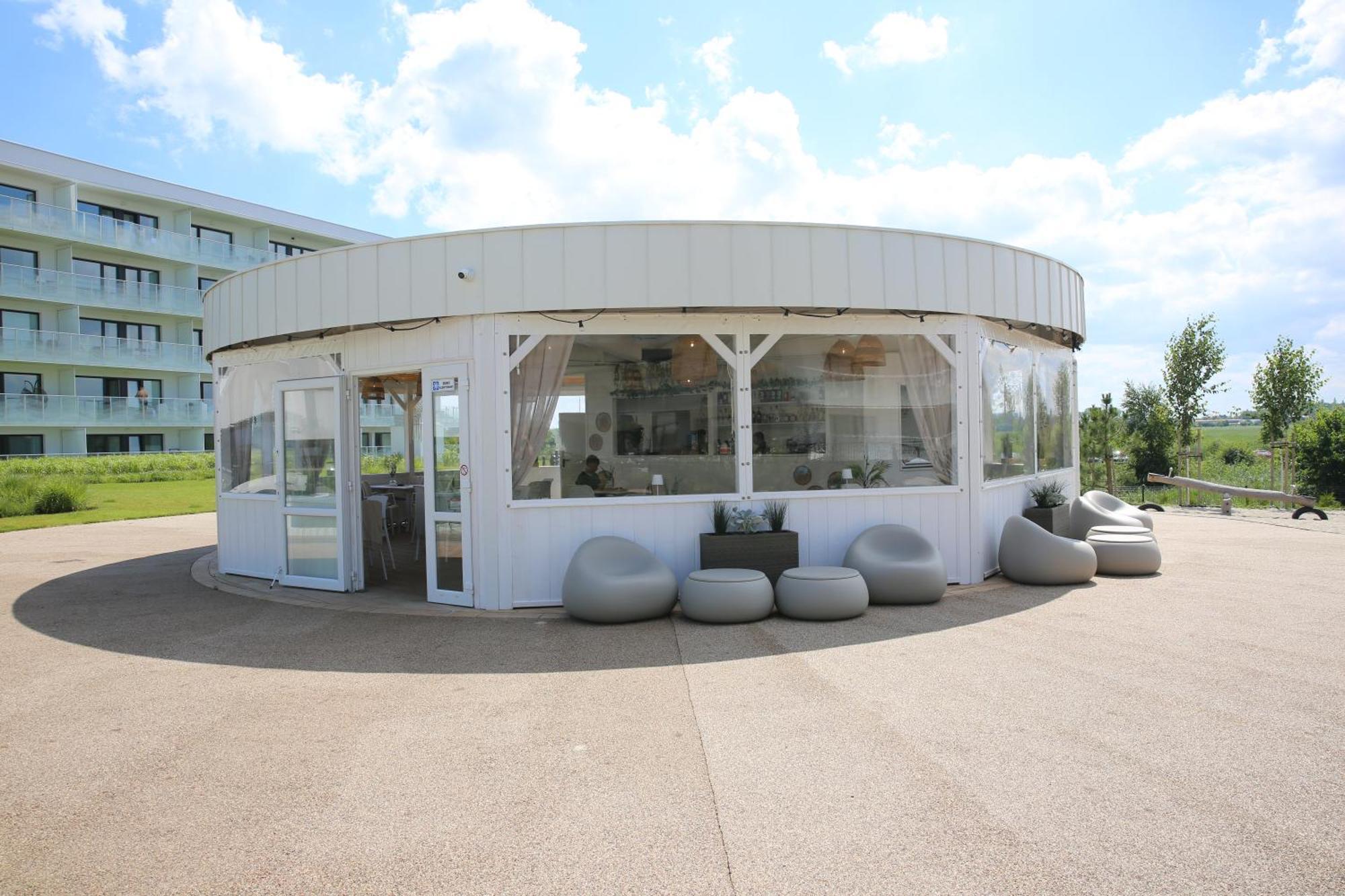 Apartamenty Z Basenem-Polanki Aqua - Holiday City Kołobrzeg Kültér fotó